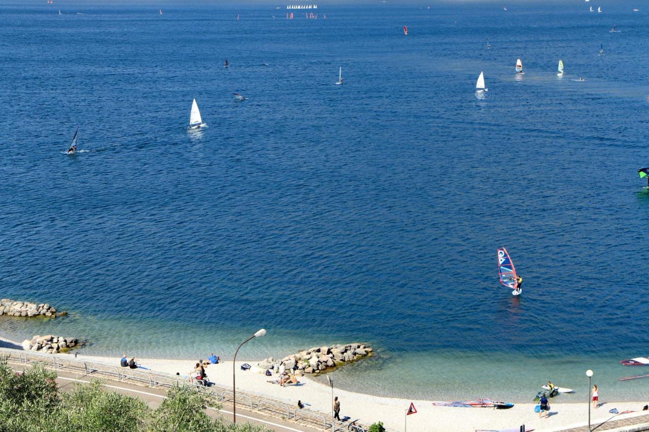 Vistalago Torbole Torbole Sul Garda Exterior photo